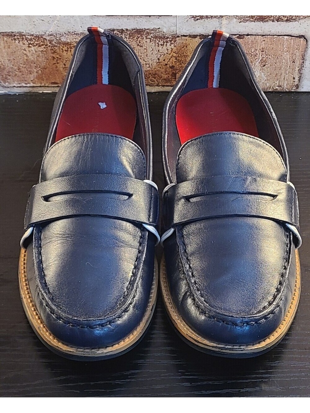 Tommy Hilfiger Navy Leather Slip On Loafers Womens Size 7.5 Classic Preppy